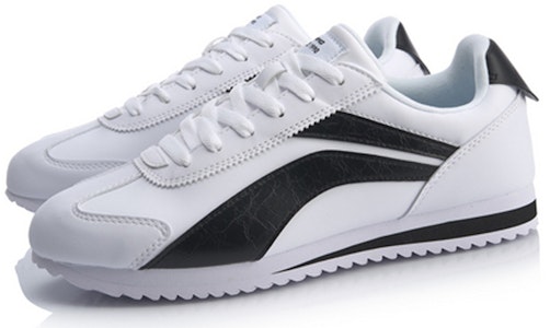 LiNing李宁 3K 防滑輕便耐磨 低幫 運動休閒鞋 白黑 Lookbook LiNing李宁 3K 防滑輕便耐磨 低幫 運動休閒鞋 白黑