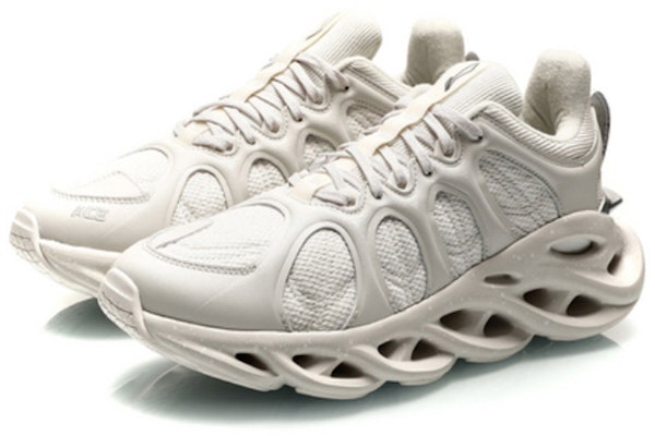 Li-Ning Arc Ace 'Krim Putih' ARHP259-2 Lookbook Li-Ning Arc Ace 'Krim Putih' ARHP259-2