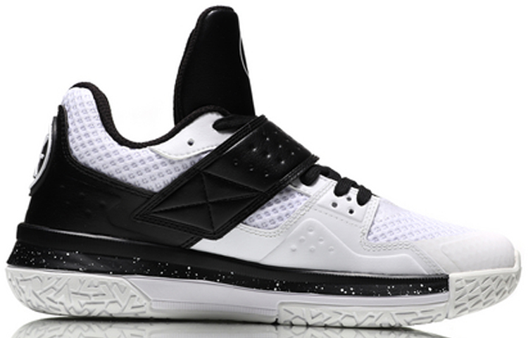 Order LiNing 李寧 戰鎧 專業比賽 低幫 籃球鞋 男女同款 黑白