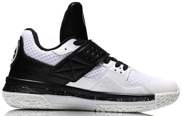 LiNing 李寧 戰鎧 專業比賽 低幫 籃球鞋 男女同款 黑白 Order LiNing 李寧 戰鎧 專業比賽 低幫 籃球鞋 男女同款 黑白