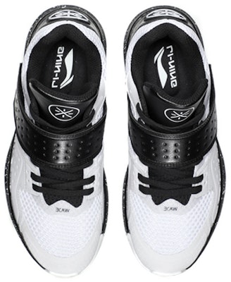 LiNing 李寧 戰鎧 專業比賽 低幫 籃球鞋 男女同款 黑白 Shop LiNing 李寧 戰鎧 專業比賽 低幫 籃球鞋 男女同款 黑白