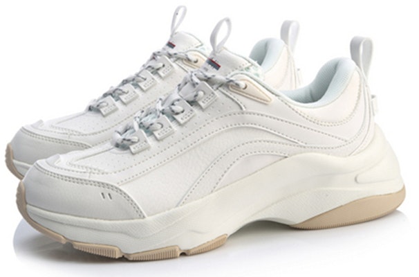 Li-Ning Aurora WindWalker 'Putih' AGCP075-6 Lookbook Li-Ning Aurora WindWalker 'Putih' AGCP075-6