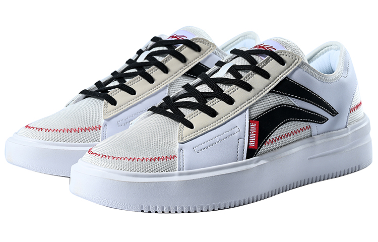 Lookbook Li-Ning BadFive The Rebel 'Putih Hitam' Sepatu Basket AGBP021-3