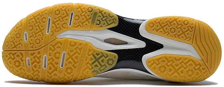 Li-Ning Blast Pro 'Putih Hitam' AYAS012-4 Sizing Li-Ning Blast Pro 'Putih Hitam' AYAS012-4