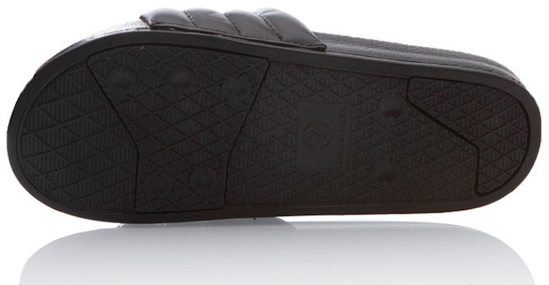 Li-Ning Bubble Slide 'Hitam' ABTQ004-1 Purchase Li-Ning Bubble Slide 'Hitam' ABTQ004-1