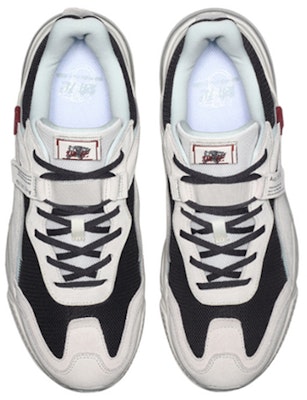 Li-Ning Candle Dragon 'Hitam Putih' AGLN237-6 Shop Li-Ning Candle Dragon 'Hitam Putih' AGLN237-6