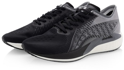 李宁 Chase Lt '黑灰稳定竞速低帮款' ARMQ005-1 Lookbook 李宁 Chase Lt '黑灰稳定竞速低帮款' ARMQ005-1