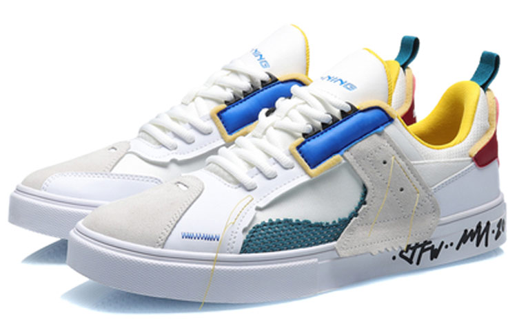 Lookbook Li-Ning Counterflow GouXu 'Putih Biru' AGCQ309-3