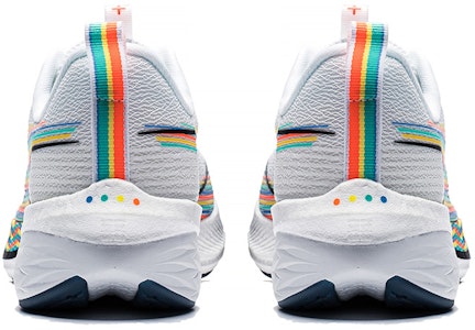 LiNing李寧 赤兔6pro 耐磨透氣回彈 低幫 跑步鞋 男款 白 Shop LiNing李寧 赤兔6pro 耐磨透氣回彈 低幫 跑步鞋 男款 白