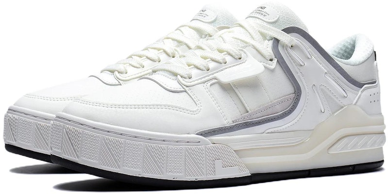 LiNing李寧 晨曦 反光舒適柔彈 保暖增高 低筒 板鞋 男款 白灰色 Lookbook LiNing李寧 晨曦 反光舒適柔彈 保暖增高 低筒 板鞋 男款 白灰色