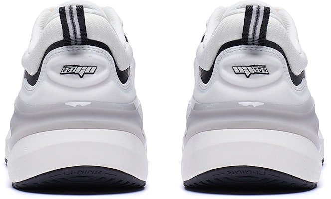 Li-Ning Eazgo 'Putih Hitam' ARST081-3 Shop Li-Ning Eazgo 'Putih Hitam' ARST081-3