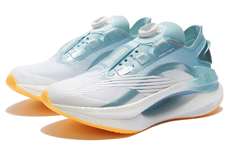 Lookbook LiNing李寧 絕影 䨻 防滑耐磨輕便 低幫 跑步鞋 白藍色