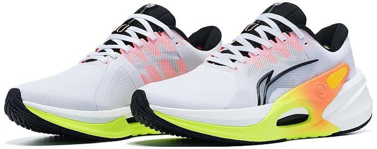 LiNing李寧 烈駿7代 耐磨透氣 低幫 跑步鞋 白黑灰 Lookbook LiNing李寧 烈駿7代 耐磨透氣 低幫 跑步鞋 白黑灰