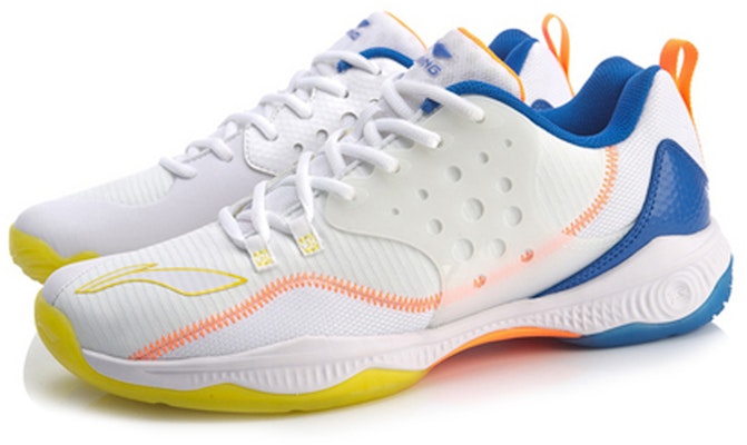 李宁 战戟2 V2 羽毛球訓練鞋 白藍 Lookbook 李宁 战戟2 V2 羽毛球訓練鞋 白藍