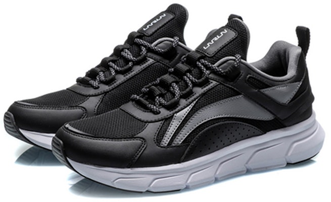 Sepatu Olahraga Li-Ning Ringan 'Hitam Abu-Abu' ARBQ037-2 Lookbook Sepatu Olahraga Li-Ning Ringan 'Hitam Abu-Abu' ARBQ037-2