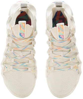 李寧 幻刺 一體織 透氣減震防滑耐磨 低幫 運動休閒鞋 男款 白色 Purchase 李寧 幻刺 一體織 透氣減震防滑耐磨 低幫 運動休閒鞋 男款 白色