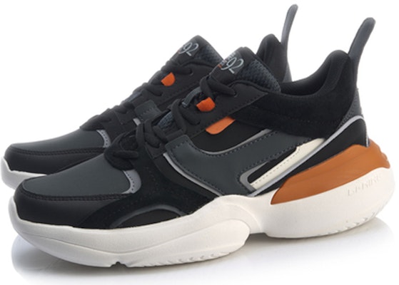 Li-Ning Medalist 92 'Hitam Standard' AGLP083-7 Lookbook Li-Ning Medalist 92 'Hitam Standard' AGLP083-7