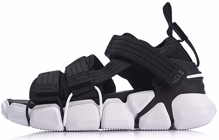 li-ning-mix-2-platform-paris-fashion-week-black-white-agln-225-1