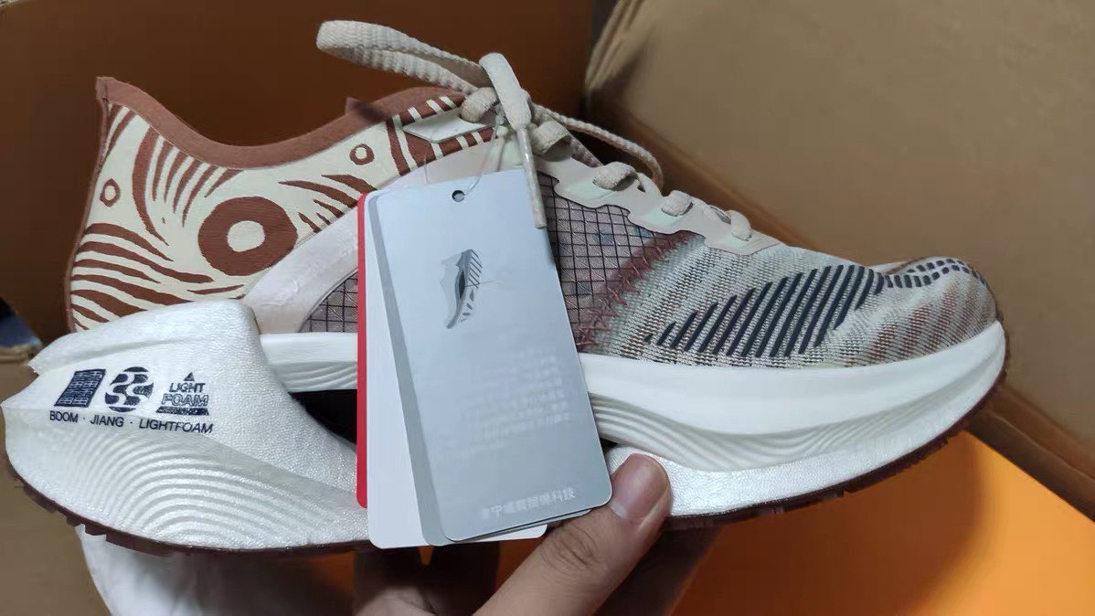 Li-Ning Nike Kyrie Low 'Mamba Mentality' arhq247-