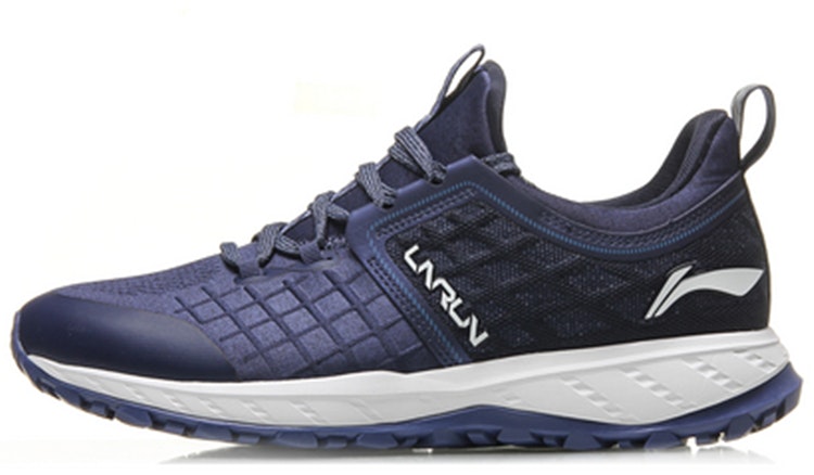 li-ning-protective-cloud-arhm-093-5