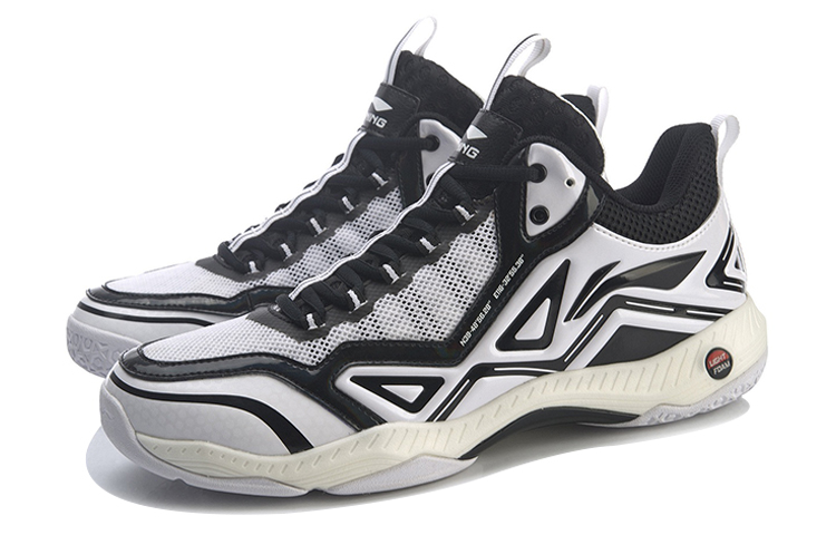 Lookbook LiNing李寧 咆哮Lite 緩衝反彈 訓練羽球鞋 黑白