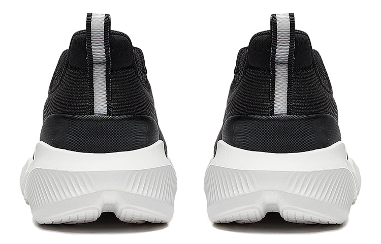 Shop Seri Lari Li-Ning Low 'Lingdong Huruf Reflektif - Hitam' ARST045-1