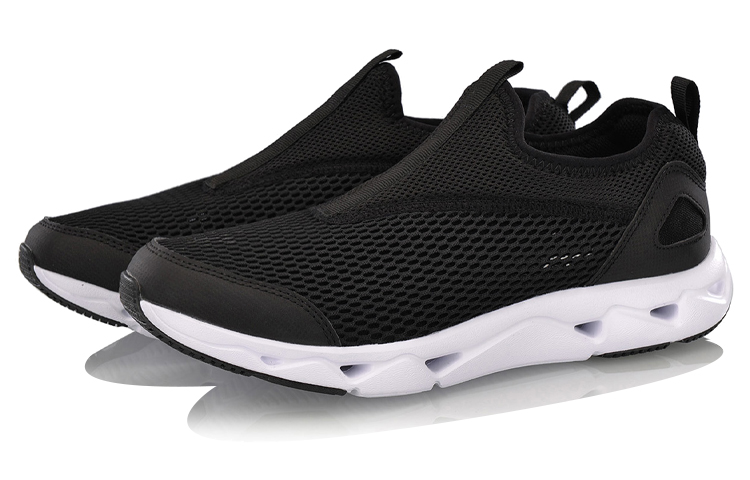 Lookbook Sepatu Lari Li-Ning 'Hitam' AGCN185-1