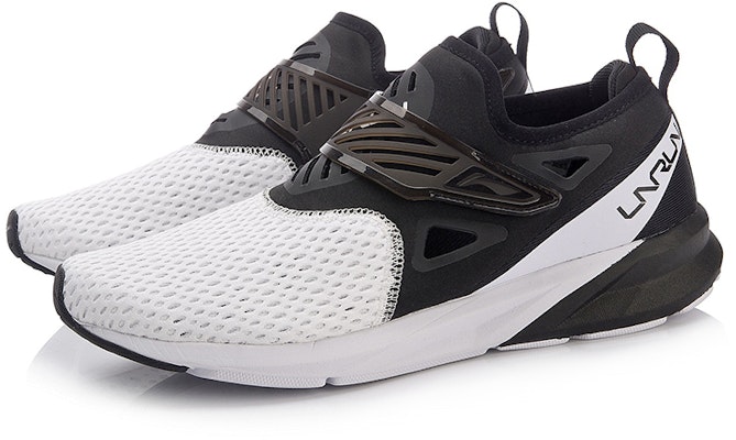 Kasut Lari Li-Ning 'Hitam Putih' ARHN073-2 Lookbook Kasut Lari Li-Ning 'Hitam Putih' ARHN073-2