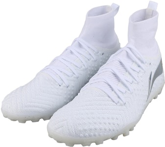 李宁疾影 2.0 碎釘足球訓練鞋 減震耐磨 足球鞋 男款 白色 Lookbook 李宁疾影 2.0 碎釘足球訓練鞋 減震耐磨 足球鞋 男款 白色