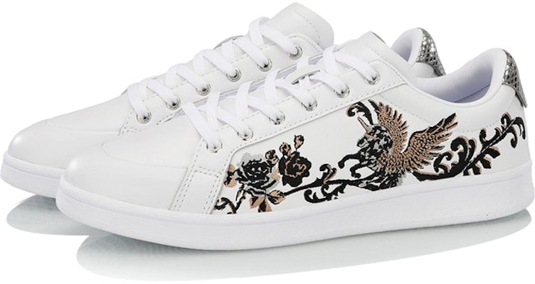 Sneaker Li-Ning 'Tren Putih Nyaman' LLAN045-1 Lookbook Sneaker Li-Ning 'Tren Putih Nyaman' LLAN045-1