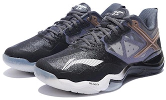 LiNing李寧 音爆 OP 柔軟舒適 防滑透氣緩震 低筒 羽球鞋 黑灰金 Lookbook LiNing李寧 音爆 OP 柔軟舒適 防滑透氣緩震 低筒 羽球鞋 黑灰金