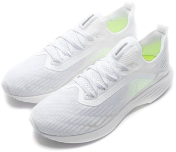 LiNing李寧 超輕17 耐磨透氣 低幫 跑步鞋 標準白 Lookbook LiNing李寧 超輕17 耐磨透氣 低幫 跑步鞋 標準白