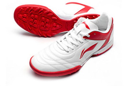 李寧 トレーニング サッカー TF 白×赤 ASTQ011-1 Lookbook 李寧 トレーニング サッカー TF 白×赤 ASTQ011-1