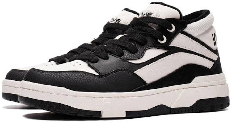 Li-Ning Superwave Mid 'Hitam Putih' AGCT225-2 Shop Li-Ning Superwave Mid 'Hitam Putih' AGCT225-2