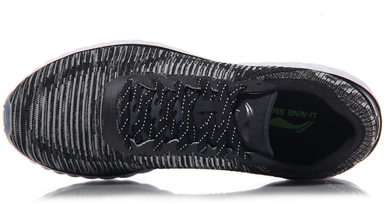 LiNing李寧 雲四代 閃影 反光透氣減震 低筒 跑步鞋 男女同款 黑灰 Lookbook LiNing李寧 雲四代 閃影 反光透氣減震 低筒 跑步鞋 男女同款 黑灰