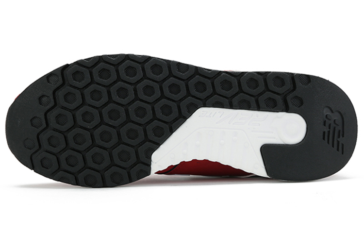 Shop 利物浦足球俱乐部 x New Balance 247 运动鞋 '红色' MRL247LF