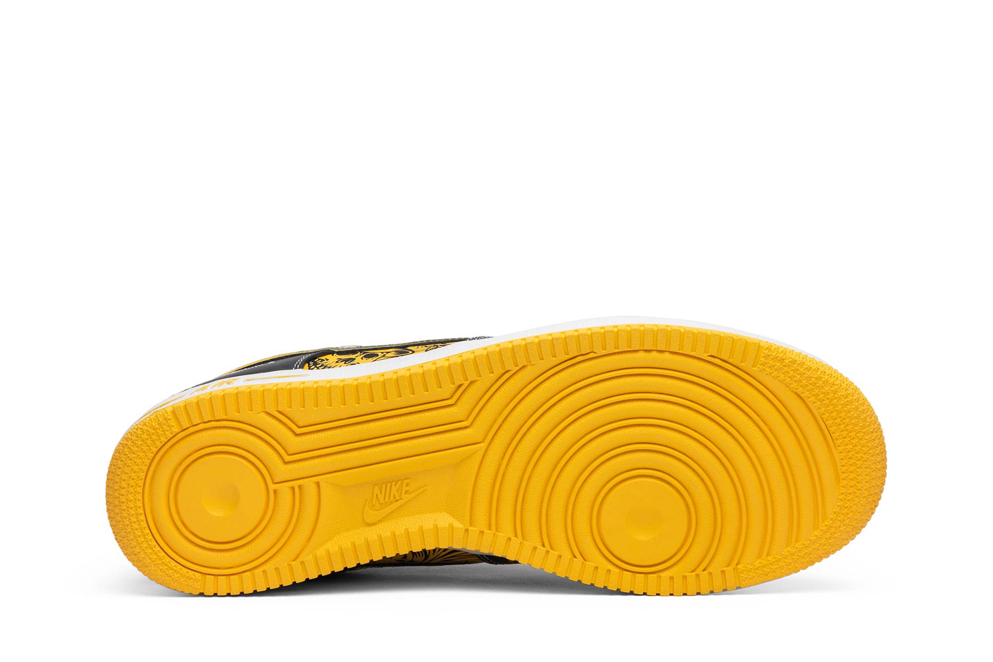 Shop Livestrong x Nike Air Force 1 Low Supreme TZ LAF 'Mr. Cartoon' Sepatu Pria 378126-071