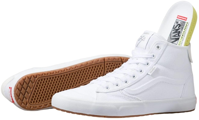 "Vans Lizzie Armanto x Canvas" (el nombre se mantiene igual en español) VN0A4BX1WHT Lookbook "Vans Lizzie Armanto x Canvas" (el nombre se mantiene igual en español) VN0A4BX1WHT