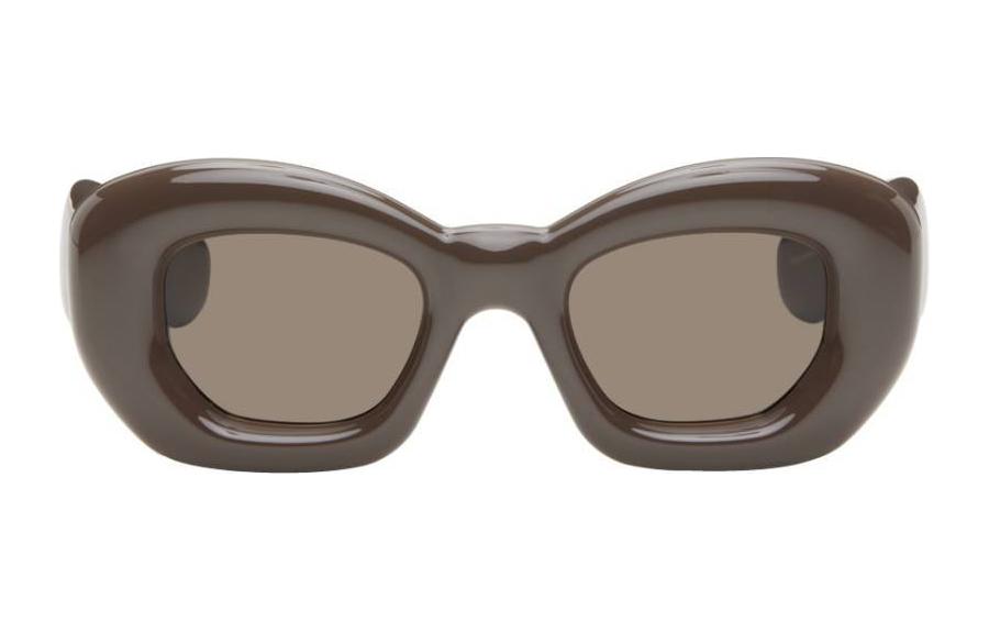 Lookbook LOEWE 猫眼太阳镜 - 棕色配标志性镜腿设计 LW40117I4748E