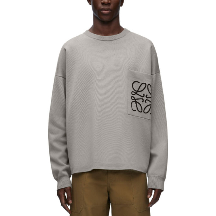 Lookbook LOEWE Abu-Abu Sweater Rajut Logo Intarsia Lengan Panjang dengan Kantong H526Y14KDK-1527