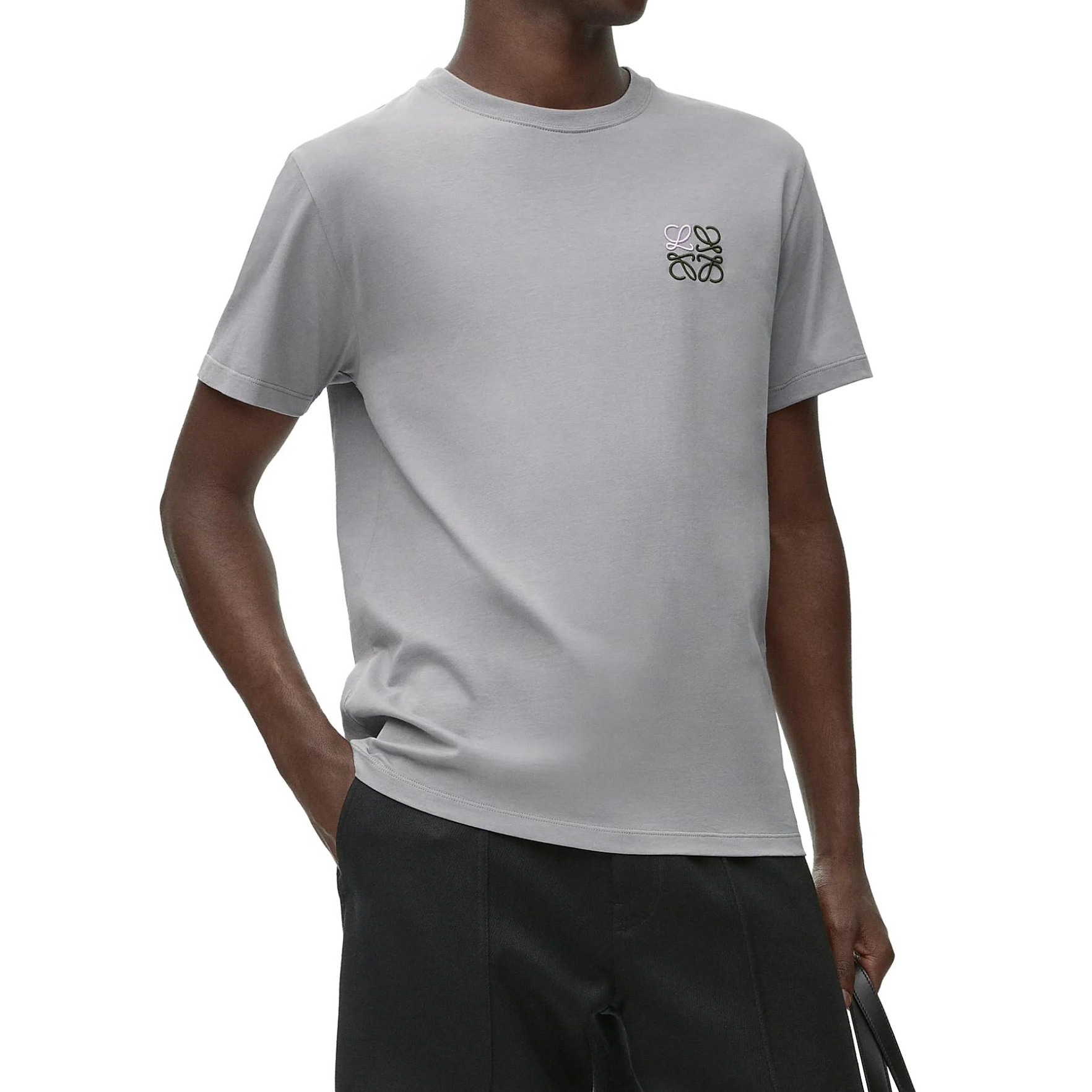 Lookbook ロエベ グレー SS25 コットン クルーネック 半袖 Tシャツ. H526Y22X75-1210