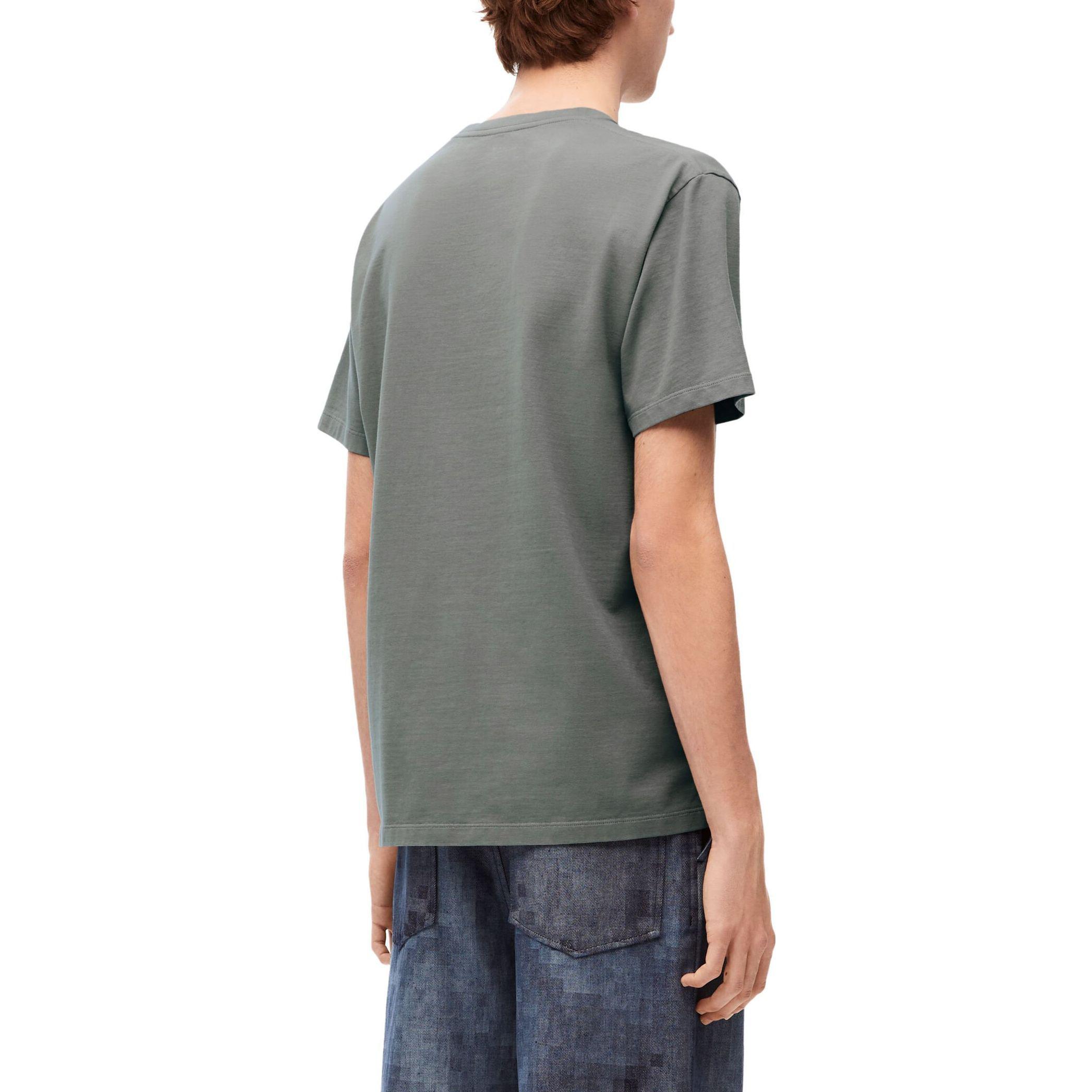 Purchase LOEWE  Silver Crew Neck Short Sleeve T-Shirt with Letter Print. H526Y22XA4-9370