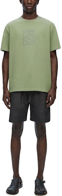 Camiseta LOEWE Slim Fit Cuello Redondo con Logo en Verde Caqui. H526Y22XB8-1889 Lookbook Camiseta LOEWE Slim Fit Cuello Redondo con Logo en Verde Caqui. H526Y22XB8-1889