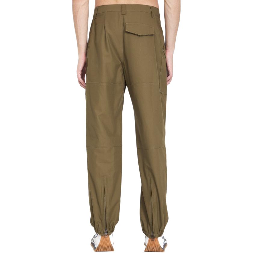Shop LOEWE Seluar Jogger Kargo Hijau dengan Zip Warna Solid H526Y04WE3-8967
