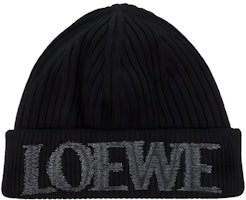 LOEWE Wool Beanie with Logo Accent in Black. F540257X23 LOEWE Wool Beanie with Logo Accent in Black. F540257X23