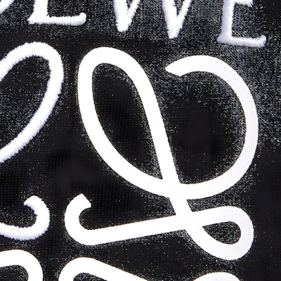 LOEWE Anagram FW22 刺繡標誌黑色短袖男士T恤。 H526Y22X25-1100 Cheap LOEWE Anagram FW22 刺繡標誌黑色短袖男士T恤。 H526Y22X25-1100