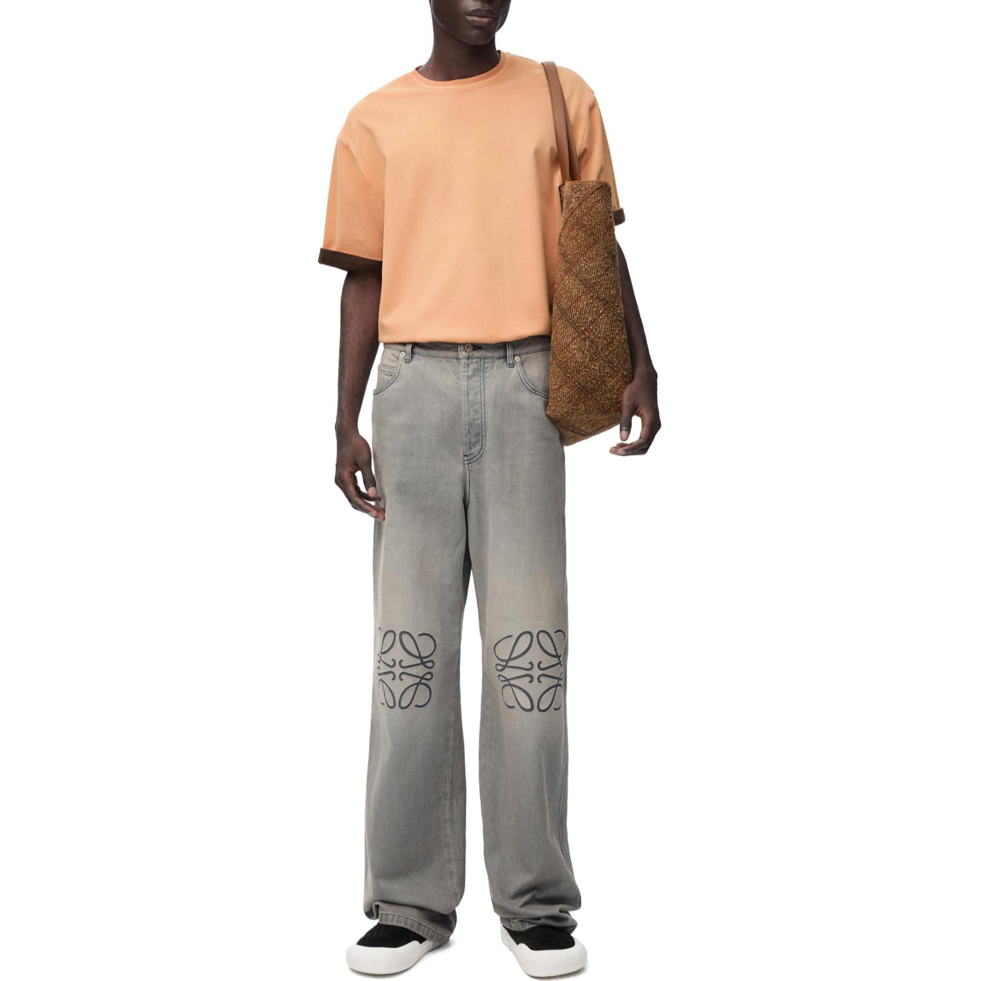 Lookbook LOEWE Anagram FW24 Logo Patch Relaxed Straight Leg Jeans Men’s Gray Mix. H526Y11W57-1440