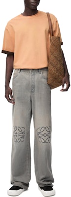 LOEWE Anagram FW24 Logo Patch Relaxed Straight Leg Jeans Men’s Gray Mix. H526Y11W57-1440 Lookbook LOEWE Anagram FW24 Logo Patch Relaxed Straight Leg Jeans Men’s Gray Mix. H526Y11W57-1440