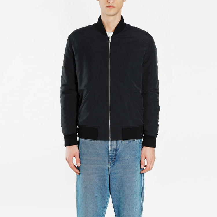 Shop LOEWE Jaket Hitam dengan Warna Polos dan Cetak Huruf Daisy di Belakang. H2108900PO-1100