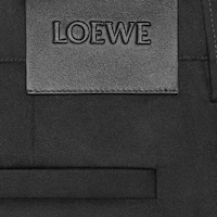Purchase LOEWE Seluar Cargo Kaki Lurus Hitam Lelaki dengan Logo & Poket Butang. H526Y04WFB-1100
